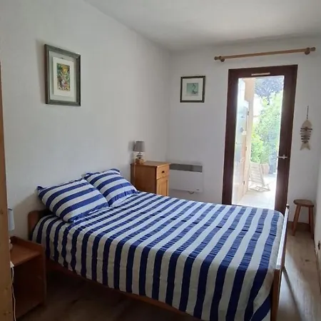 Apartment Bright Cocoon In - Close To The Sea